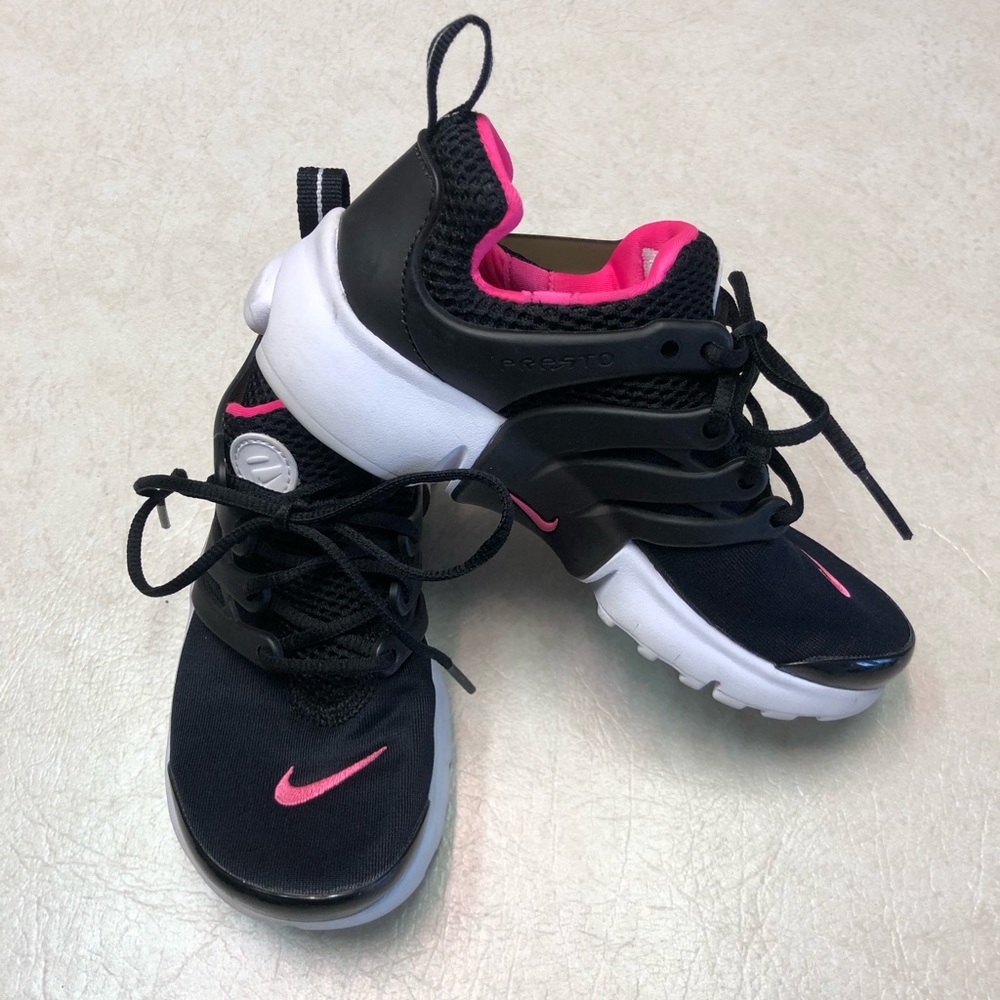 Girls size 2 Nike Presto shoes